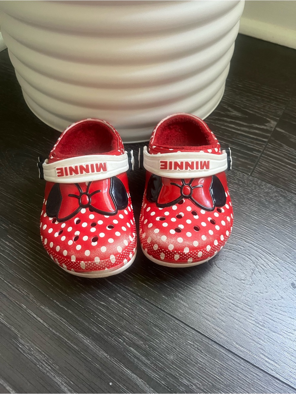 Good condition Minnie lined crocs little girls size 10